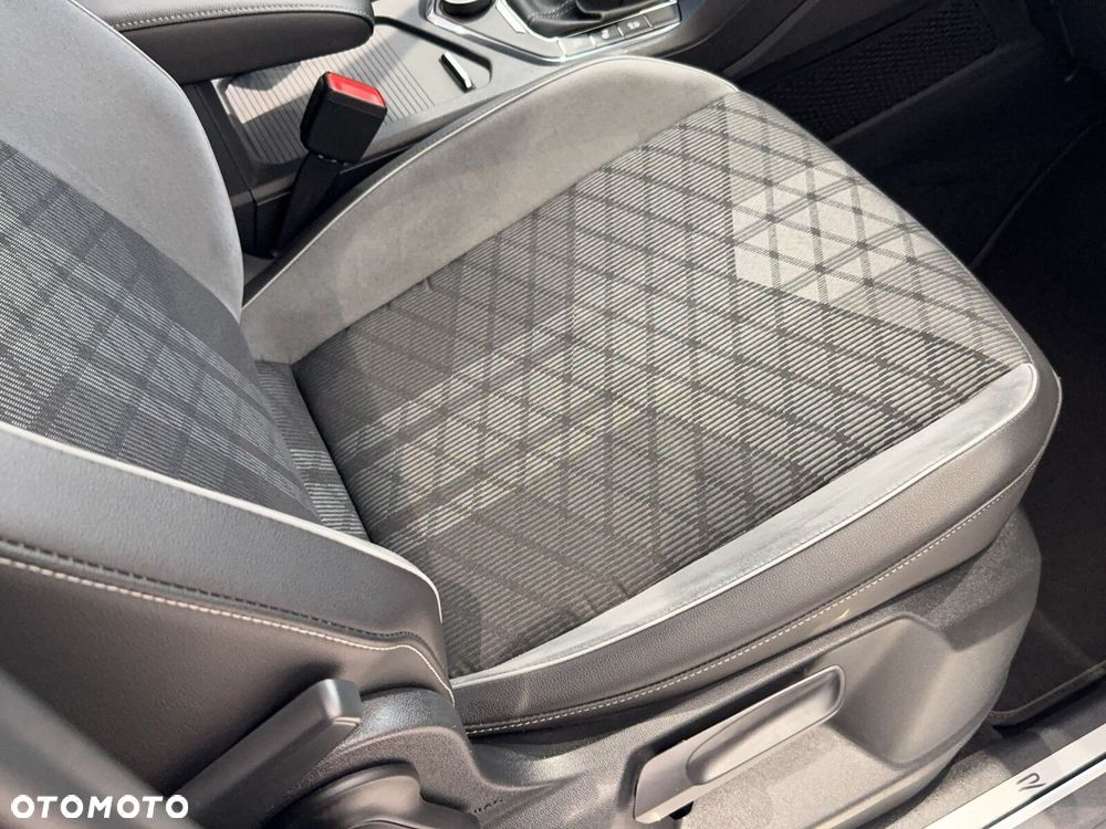 Volkswagen Tiguan Allspace 2.0 TDI 4Mot R-Line DSG - 17