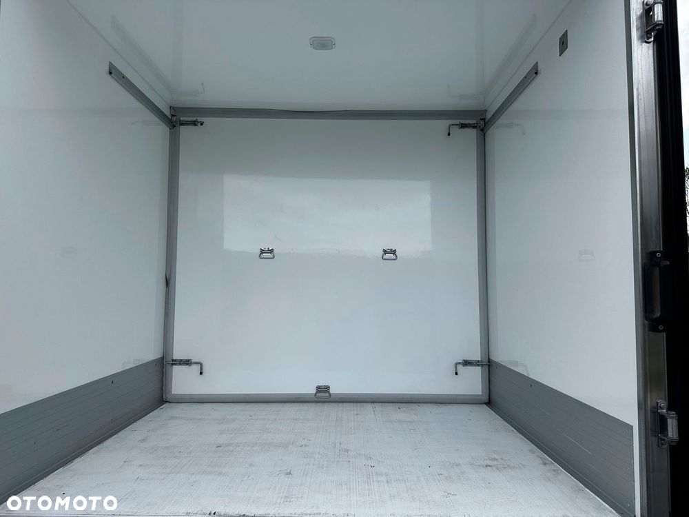 Ford TRANSIT CHŁODNIA KONTENER -10*C ZASILANIE 230V TEMPOMAT KLIMATYZACJA LEDY PNEUMATYKA BLIŹNIACZE KOŁA  130KM - 22