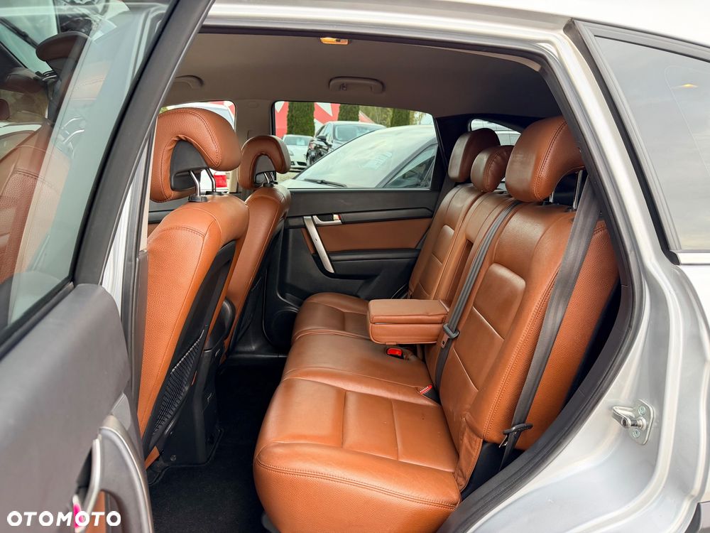 Chevrolet Captiva 2.0 d LS - 13