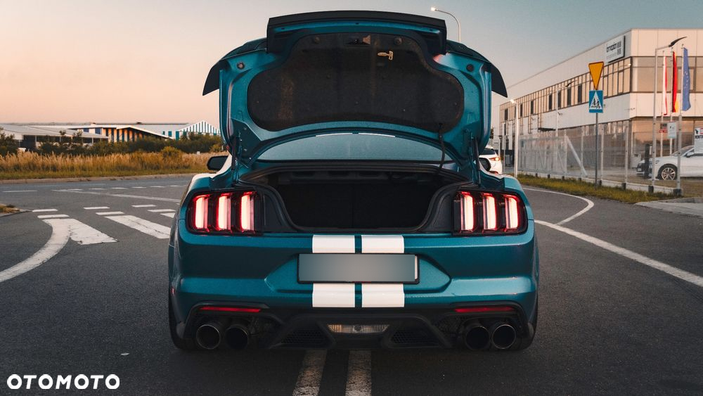 Ford Mustang - 11