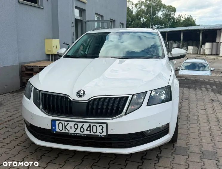 Skoda Octavia 1.6 TDI Drive - 1