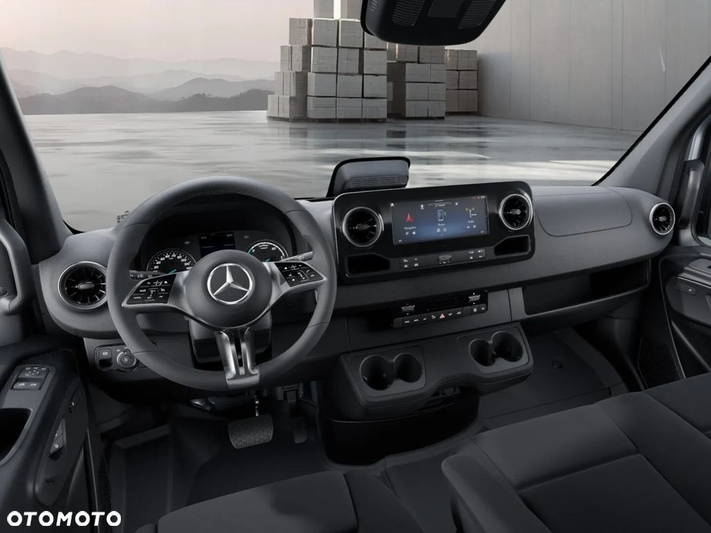 Mercedes-Benz eSprinter 320 Furgon długi - 4