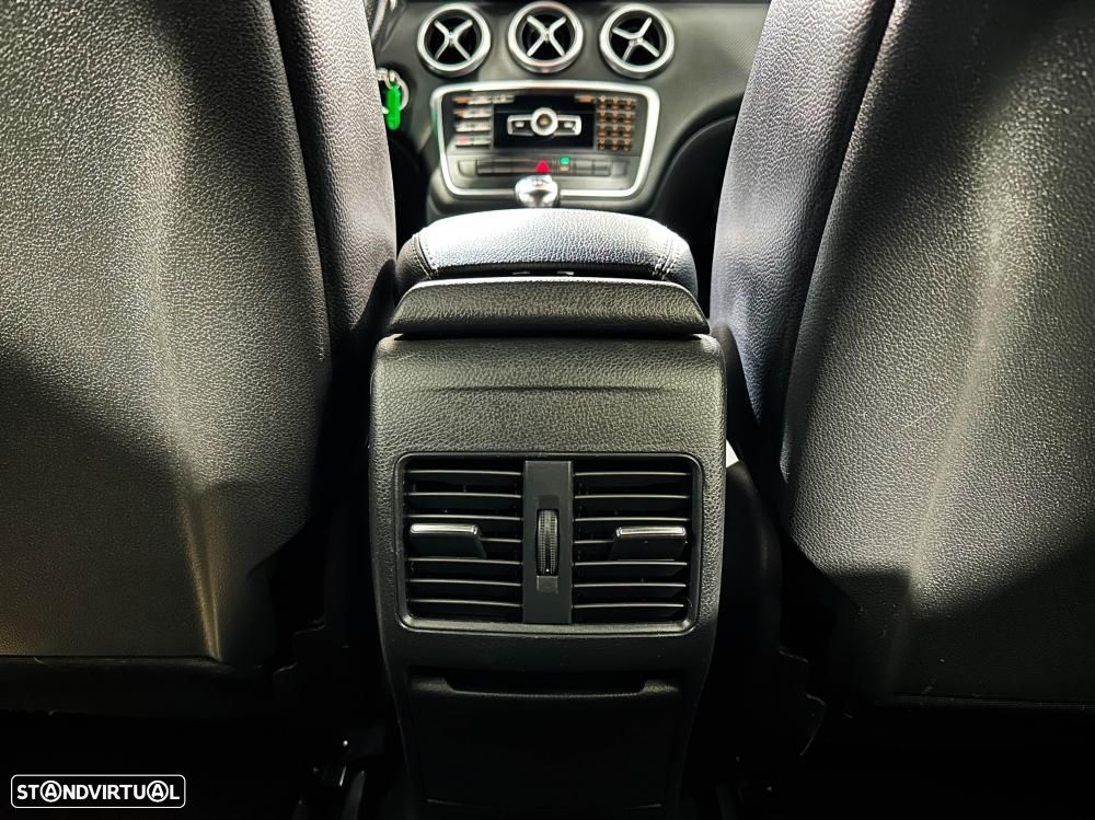 Mercedes-Benz A 180 d Urban - 24