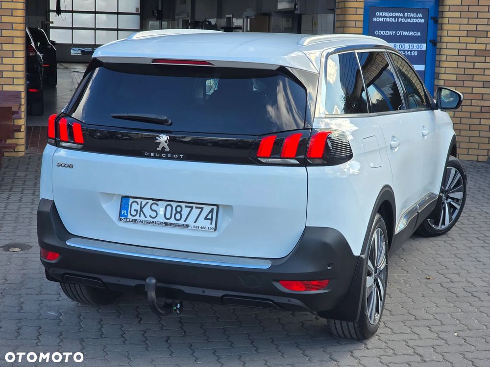 Peugeot 5008 1.5 BlueHDi Allure S&S EAT8 - 17