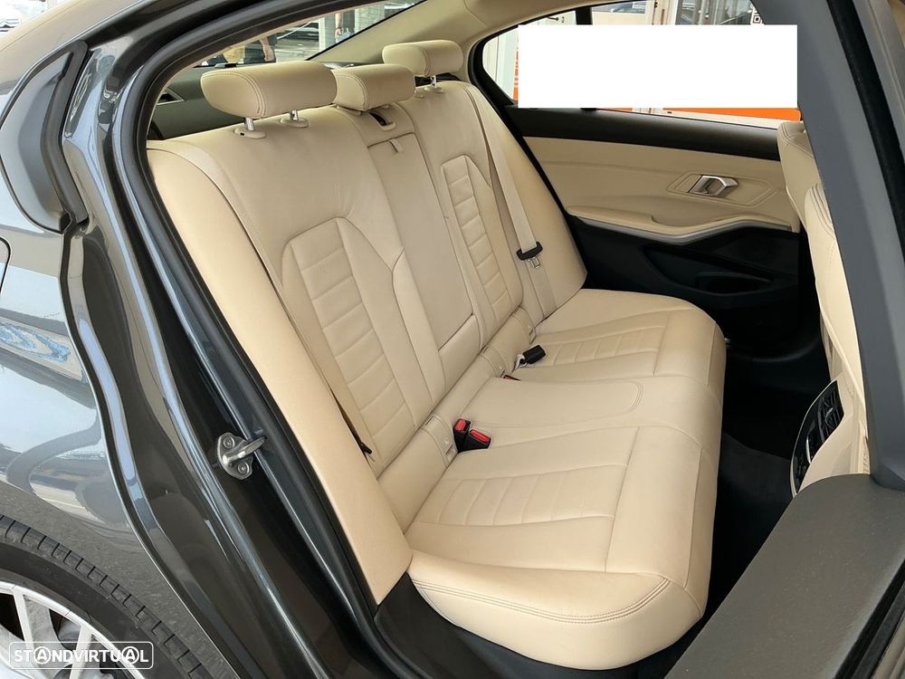 BMW 320 d Advantage Auto - 10