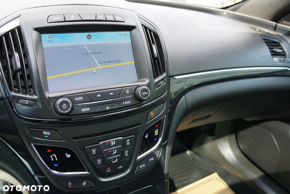 Opel Insignia CT 2.0 CDTI 4x4 S&S - 19