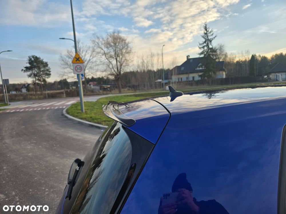 Volkswagen Golf - 30