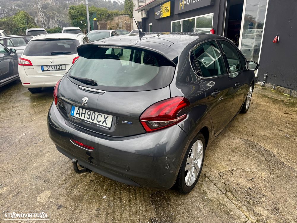 Peugeot 208 1.6 BlueHDi Allure - 37