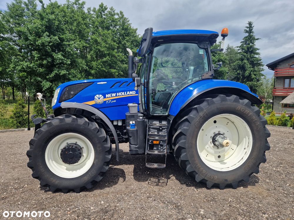 New Holland T7.245 AUTOCOMMAND PNEUMATYKA - 3
