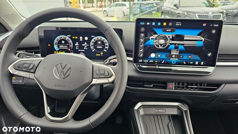 Volkswagen T-Roc - 27