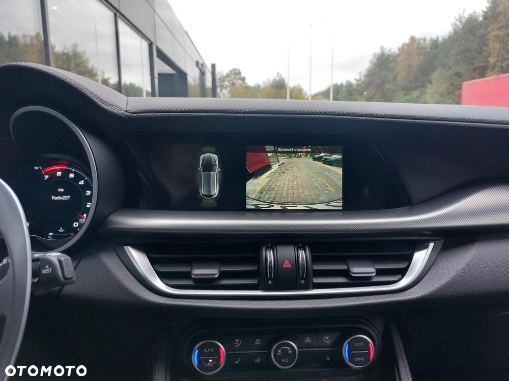 Alfa Romeo Stelvio 2.0 Turbo Veloce Q4 - 25