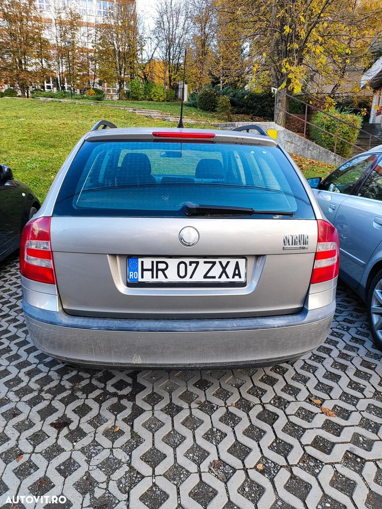 Skoda Octavia 1.6 FSI Trend - 2