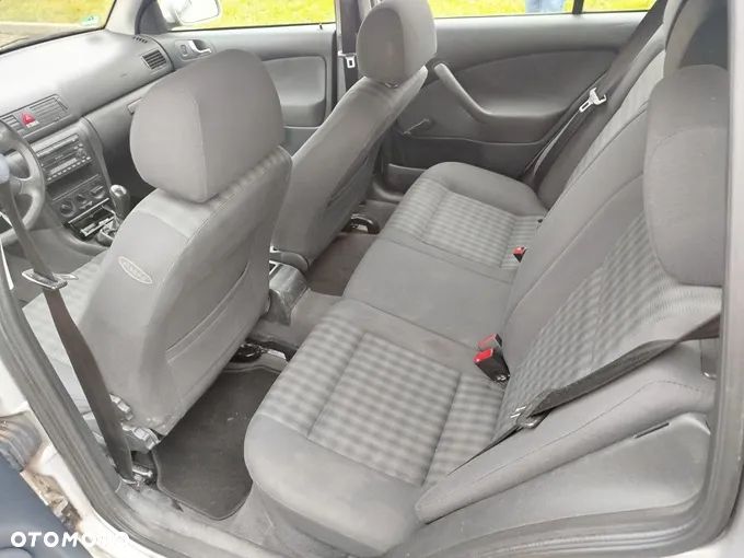 Skoda Octavia 1.6 Selection - 9