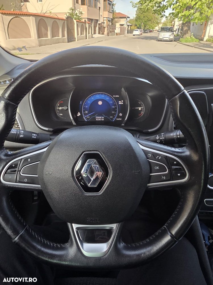 Renault Megane Energy dCi Intens - 5