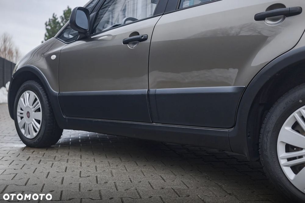 Fiat Sedici 1.6 16V 4x2 Emotion - 10