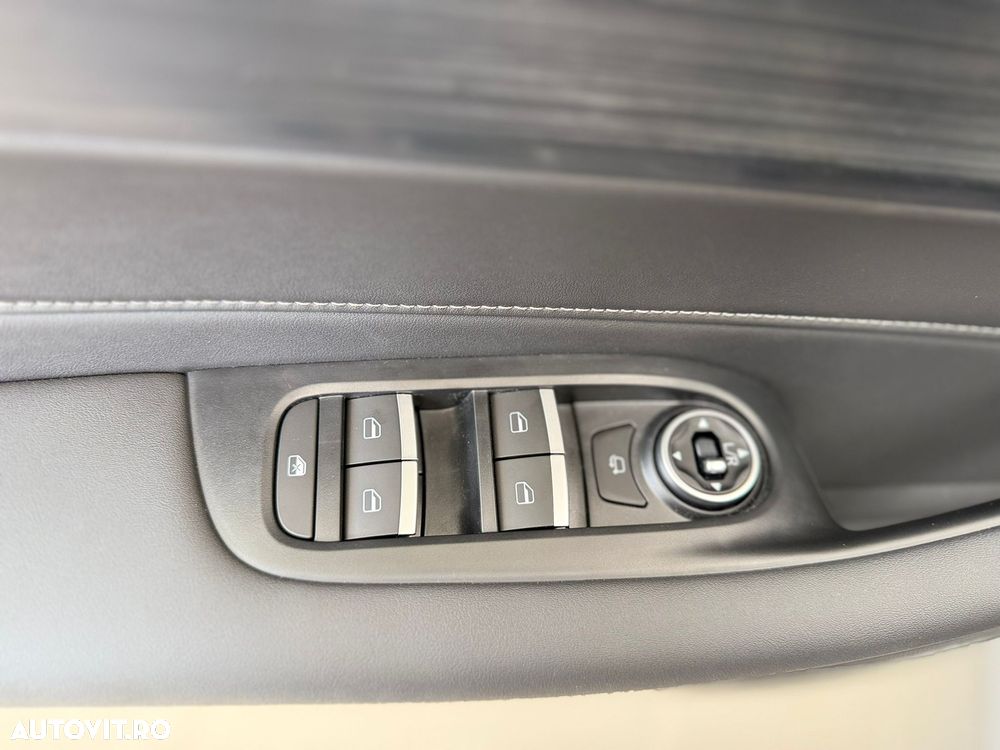 Chery Tiggo 4 1.5 TGDI DHT HEV Unique - 8