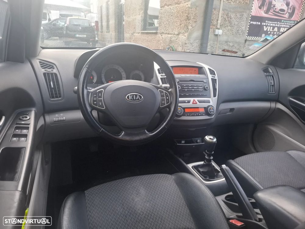Kia Ceed SW 1.6 CRDi EX - 9