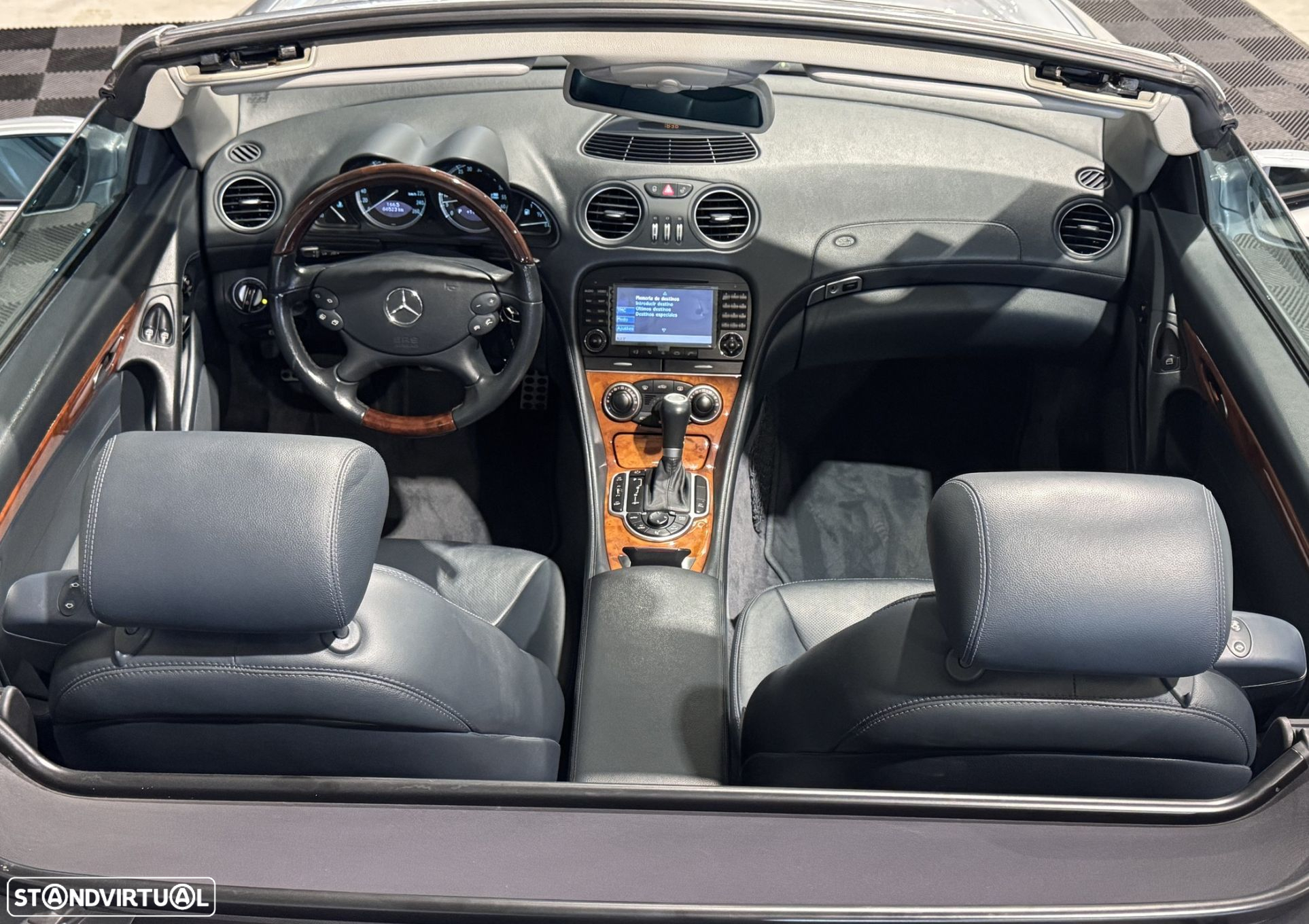 Mercedes-Benz SL 500 Standard - 15