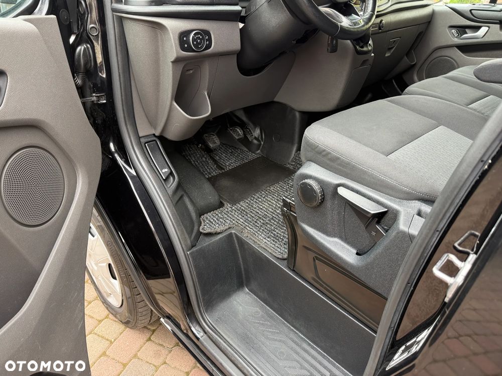 Ford Custom L1H1 - 16