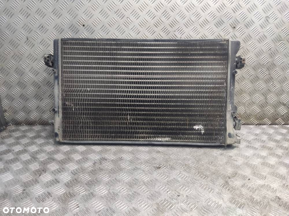 CHŁODNICA WODY + WENTYLATOR AUDI A3 8L 1.6 8V - 4