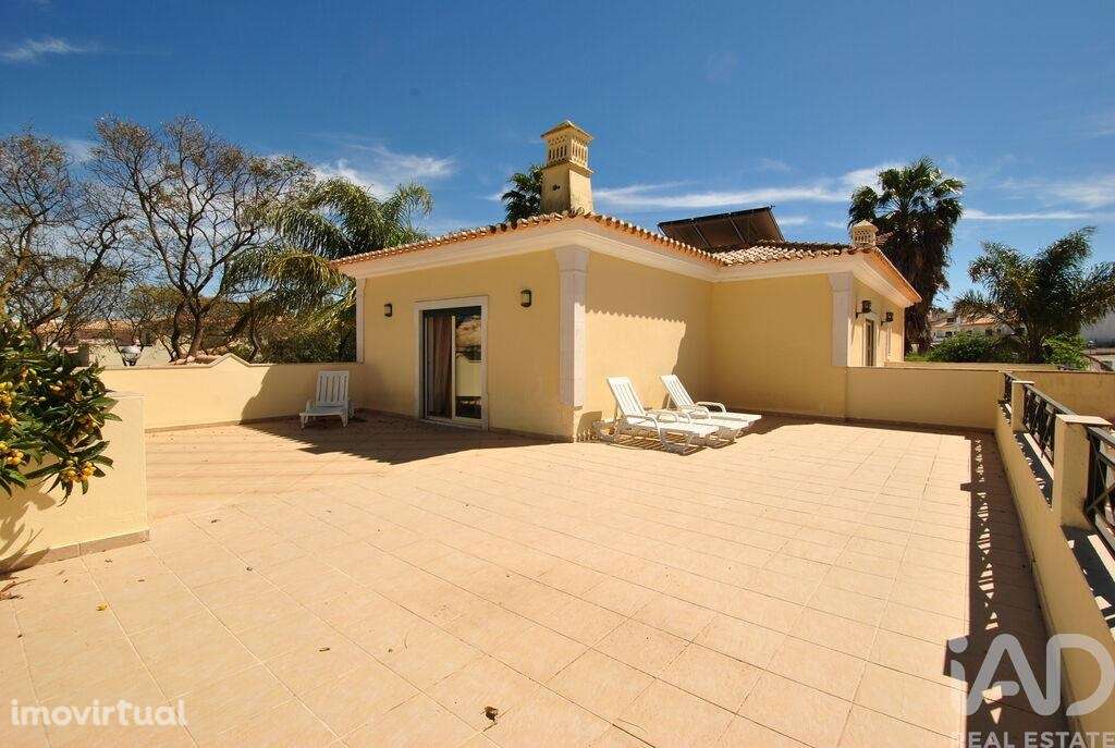 Casa / Villa T4 em Albufeira e Olhos de Água de 287 m2 - Grande imagem: 3/35