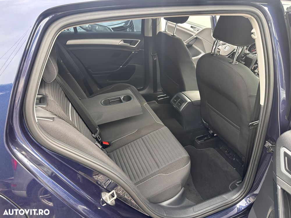 Volkswagen Golf 1.6 TDI BlueMotion Technology DSG Trendline - 19
