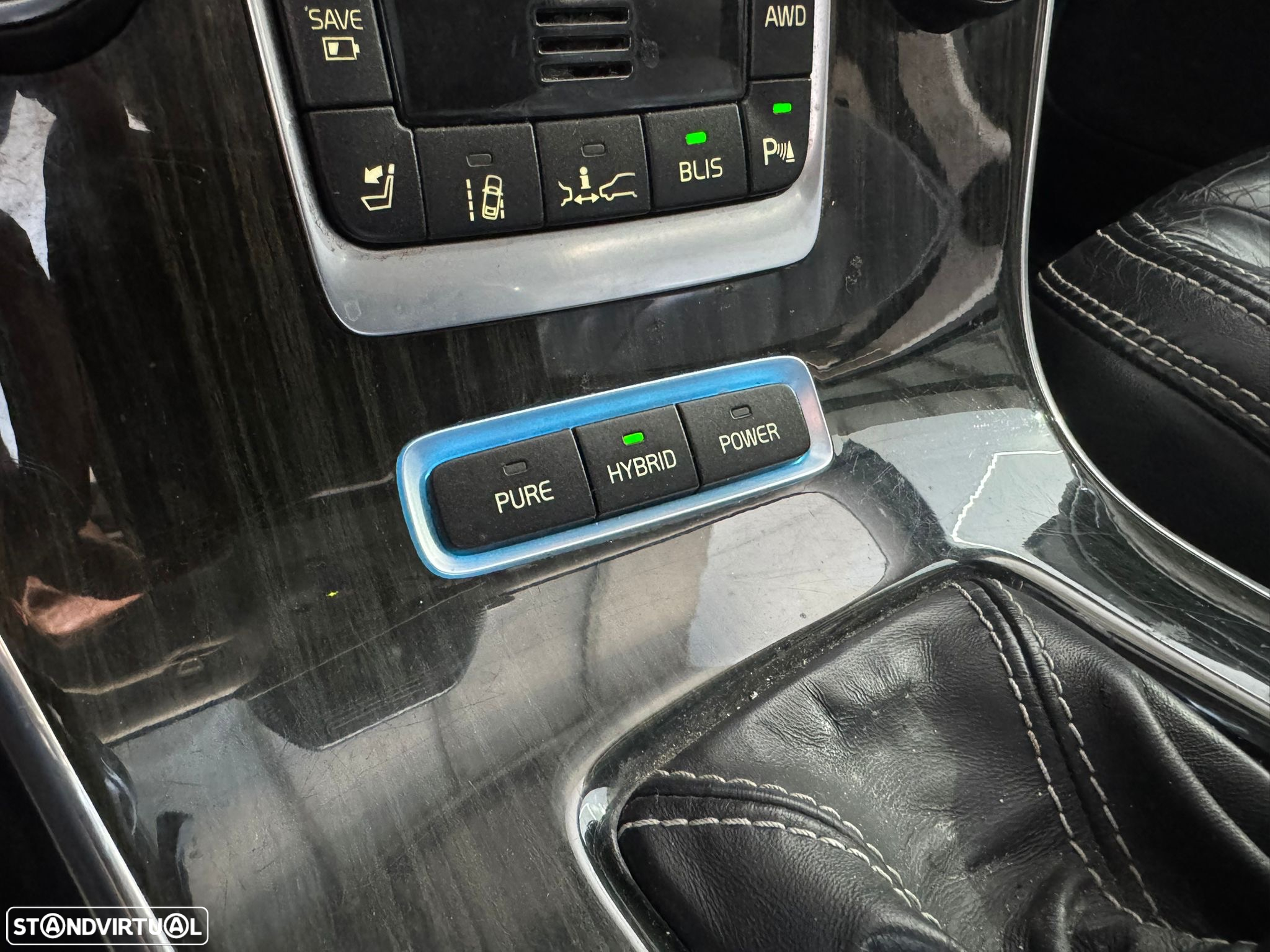 Volvo V60 D6 Plug-In-Hybrid AWD Geartronic Summum - 17