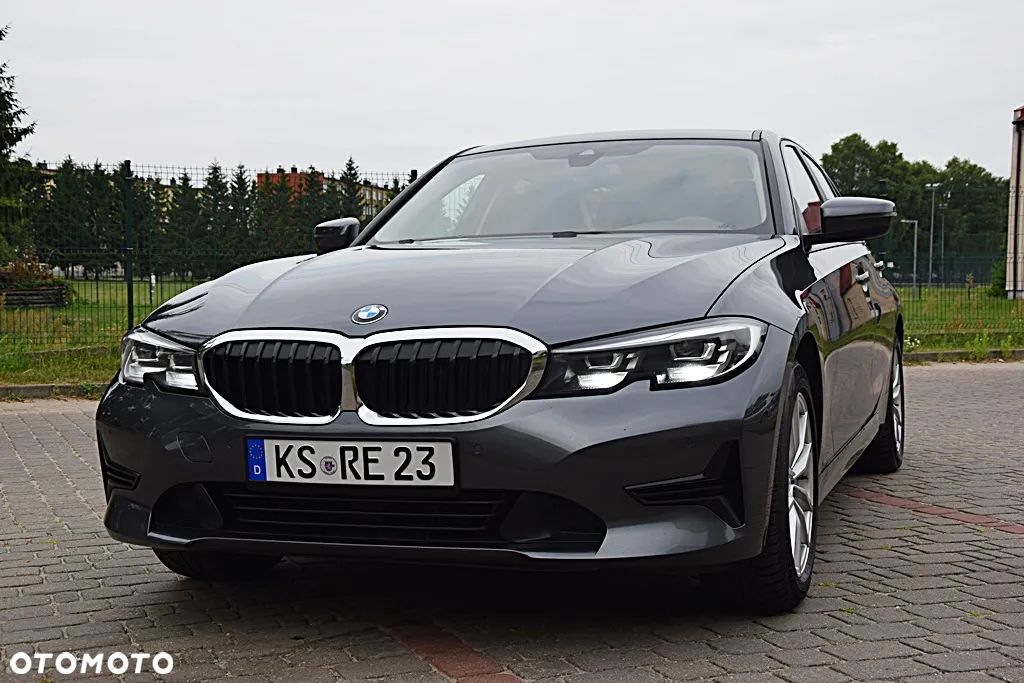 BMW Seria 3 318d M Sport - 1