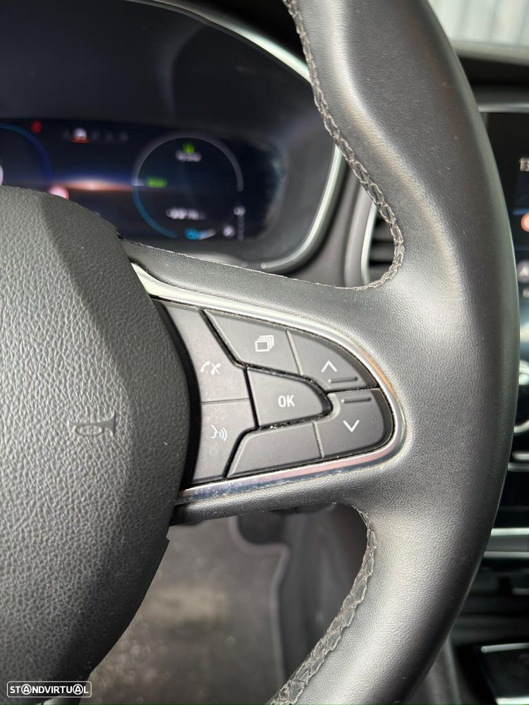 Renault Mégane E-Tech - 23