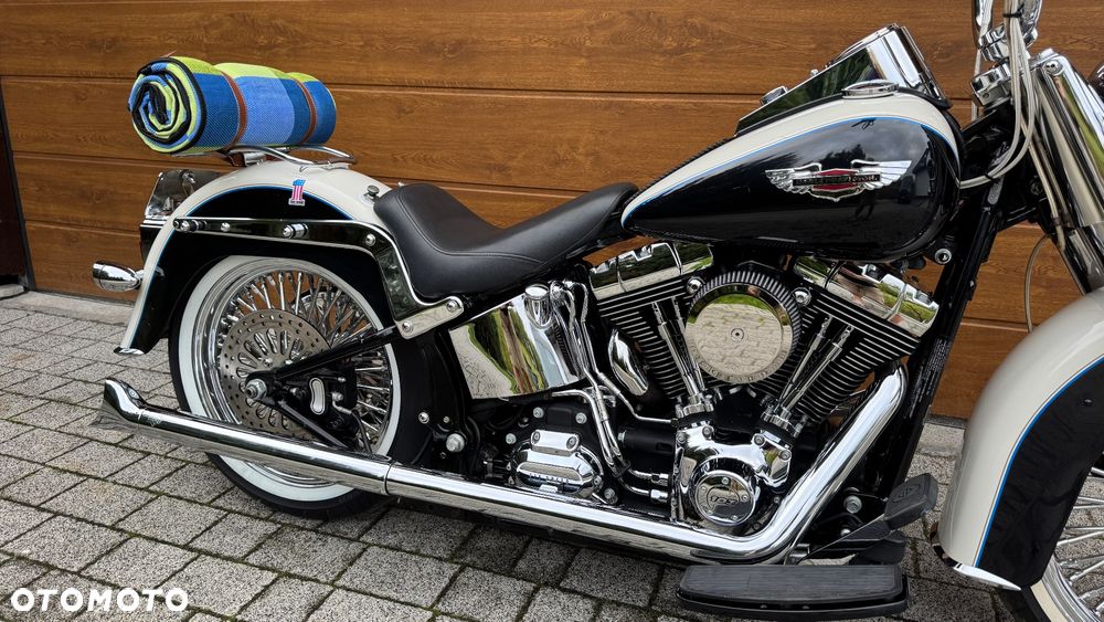 Harley-Davidson Softail Deluxe - 6