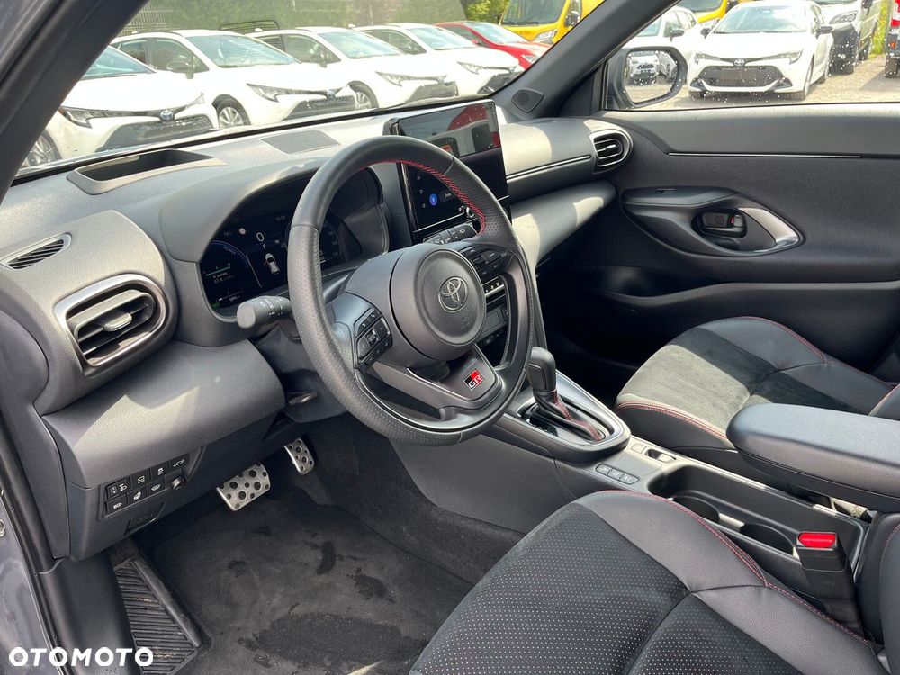 Toyota Yaris Cross - 4