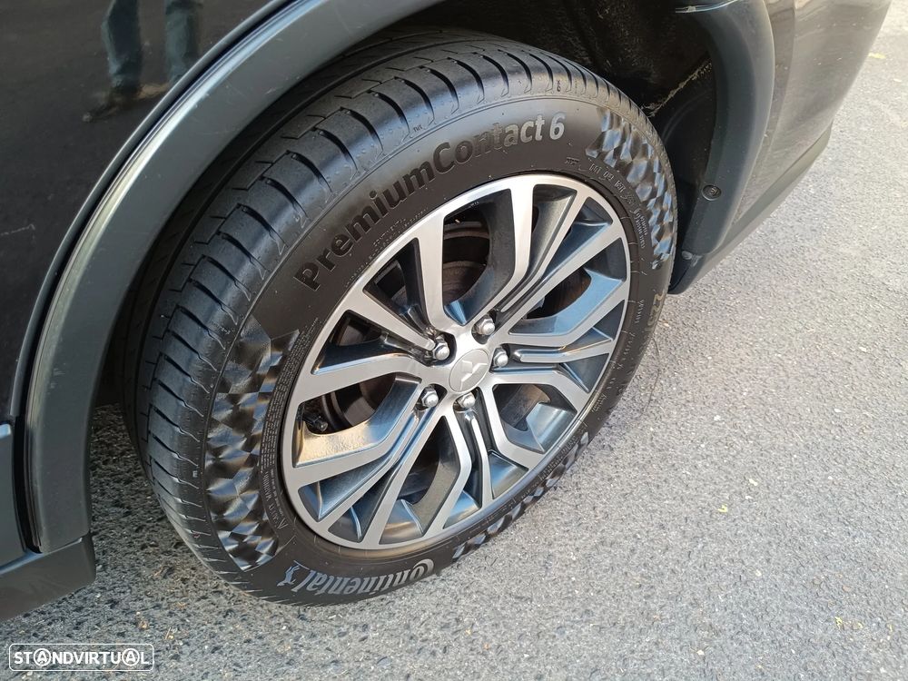 Mitsubishi Outlander 2.2 DI-D Instyle Navi - 12