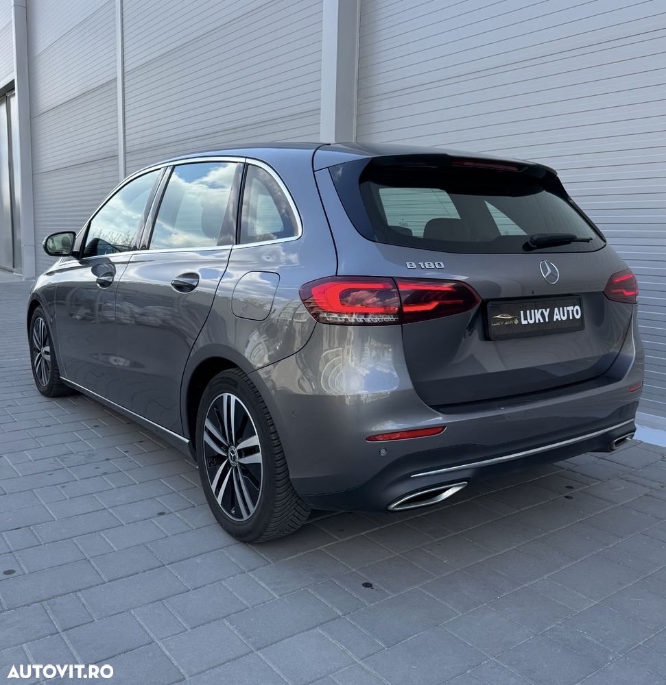 Mercedes-Benz B 180 - 10