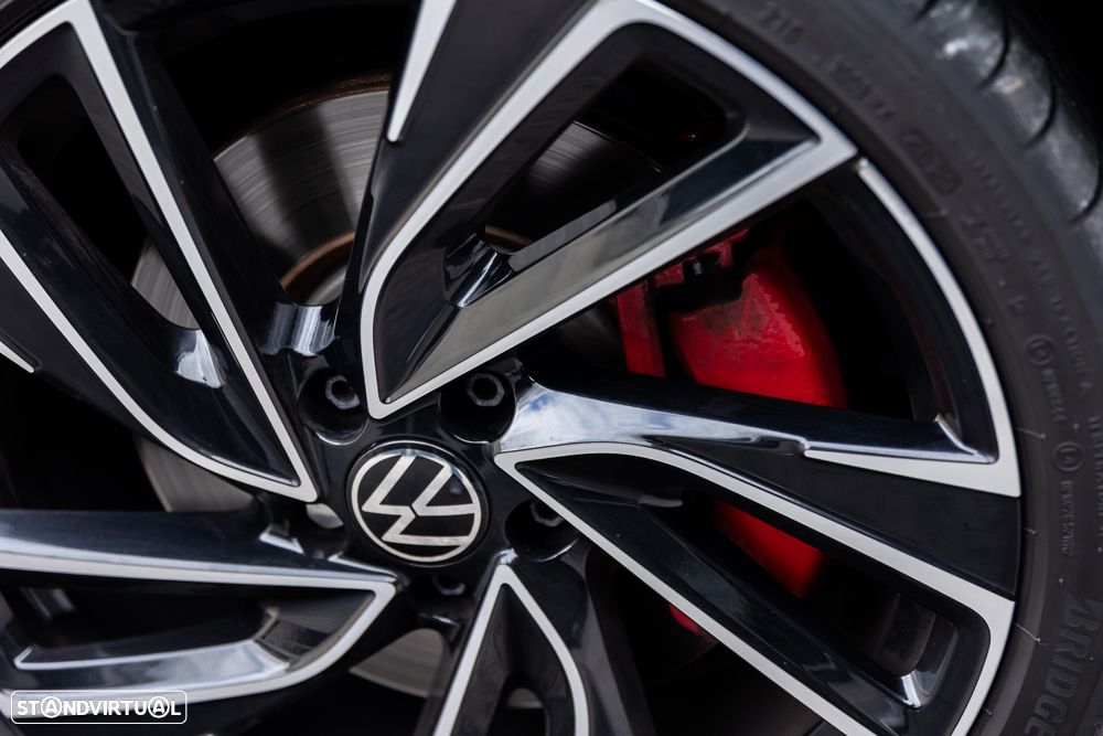 VW Golf 2.0 TSI OPF DSG GTI - 11