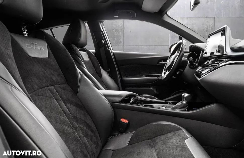 Toyota C-HR - 8