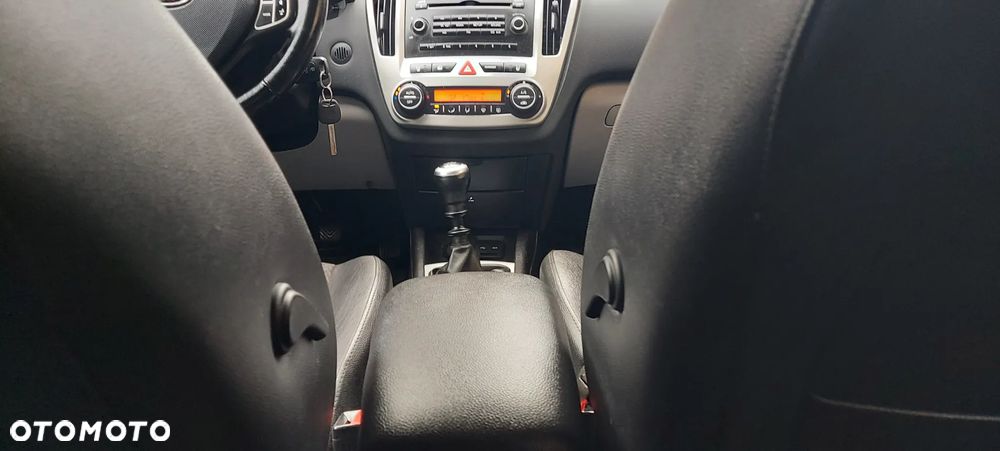 Kia Ceed - 31