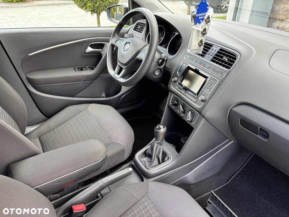 Volkswagen Polo 1.2 TSI BMT Comfortline - 12
