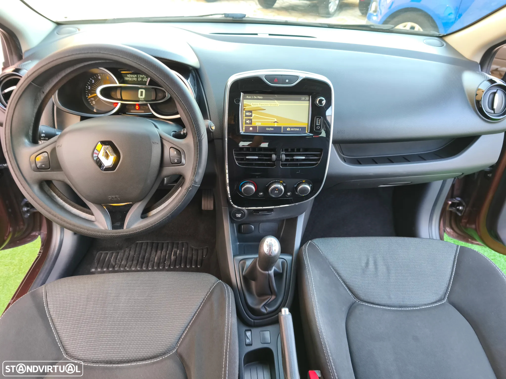 Renault Clio Sport Tourer 1.5 dCi Dynamique S - 7