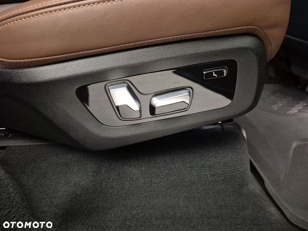 BMW X7 M50d sport - 24