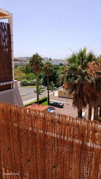 Apartamento T0 convertível em T1 com amplo Terraço Carcavelos - Grande imagem: 5/12