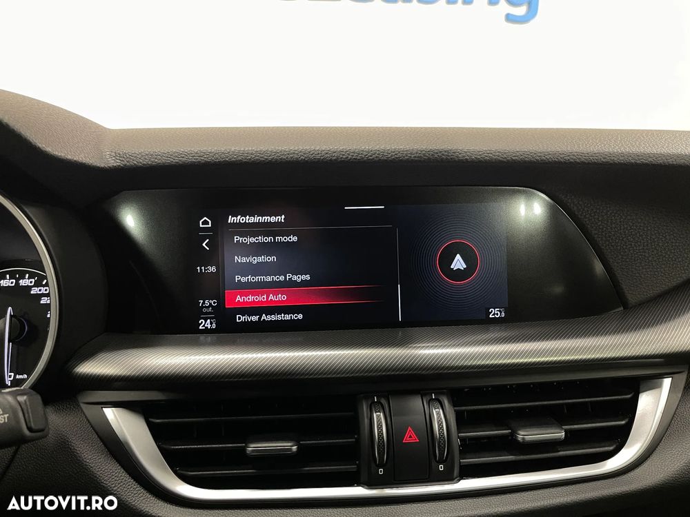 Alfa Romeo Stelvio - 19