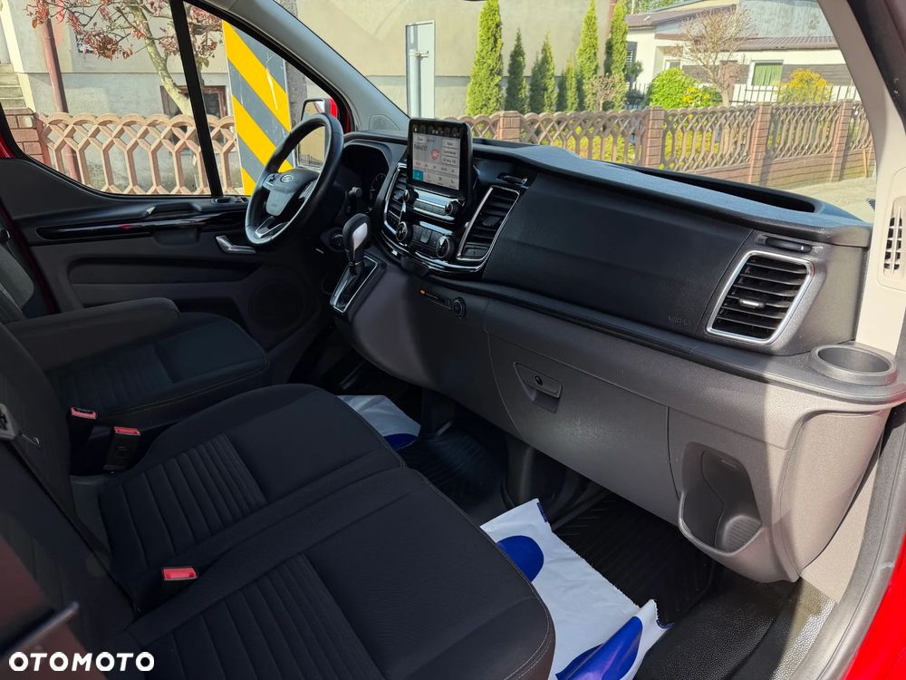 Ford TRANSIT CUSTOM - 10