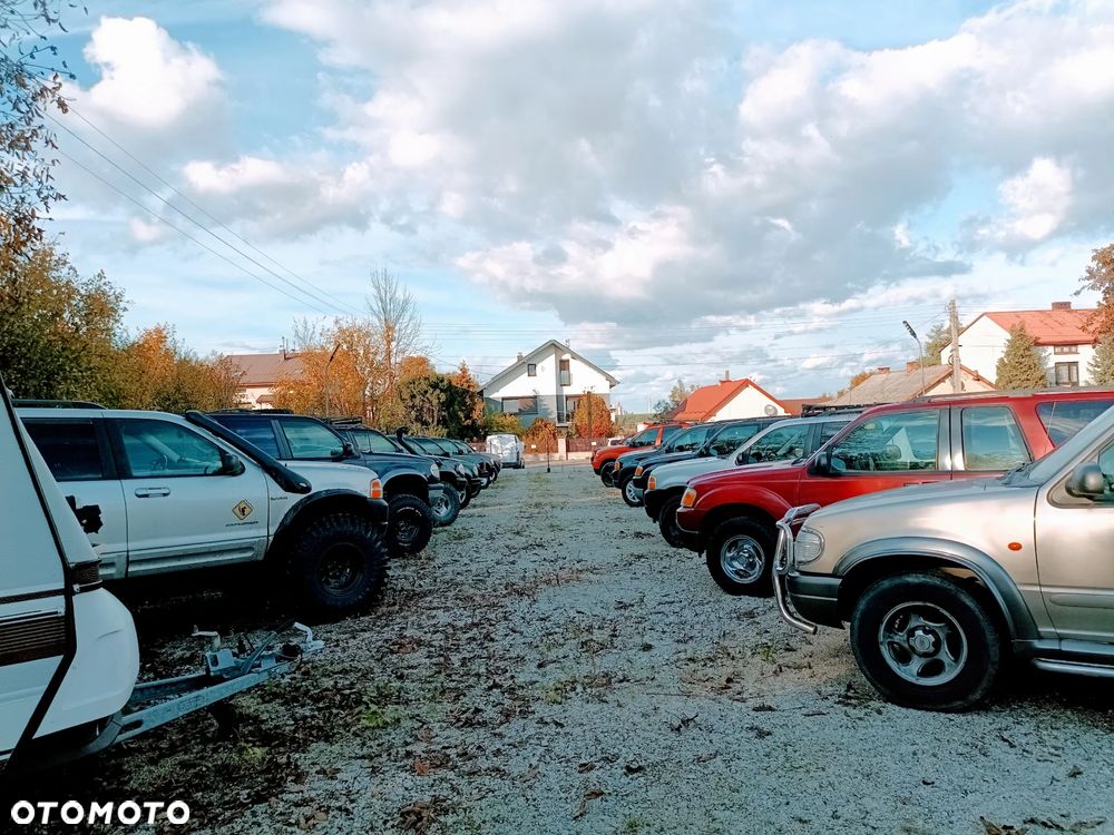 Ford Explorer 4.0 4WD - 27