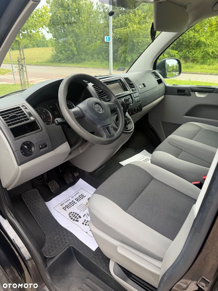 Volkswagen Transporter - 9