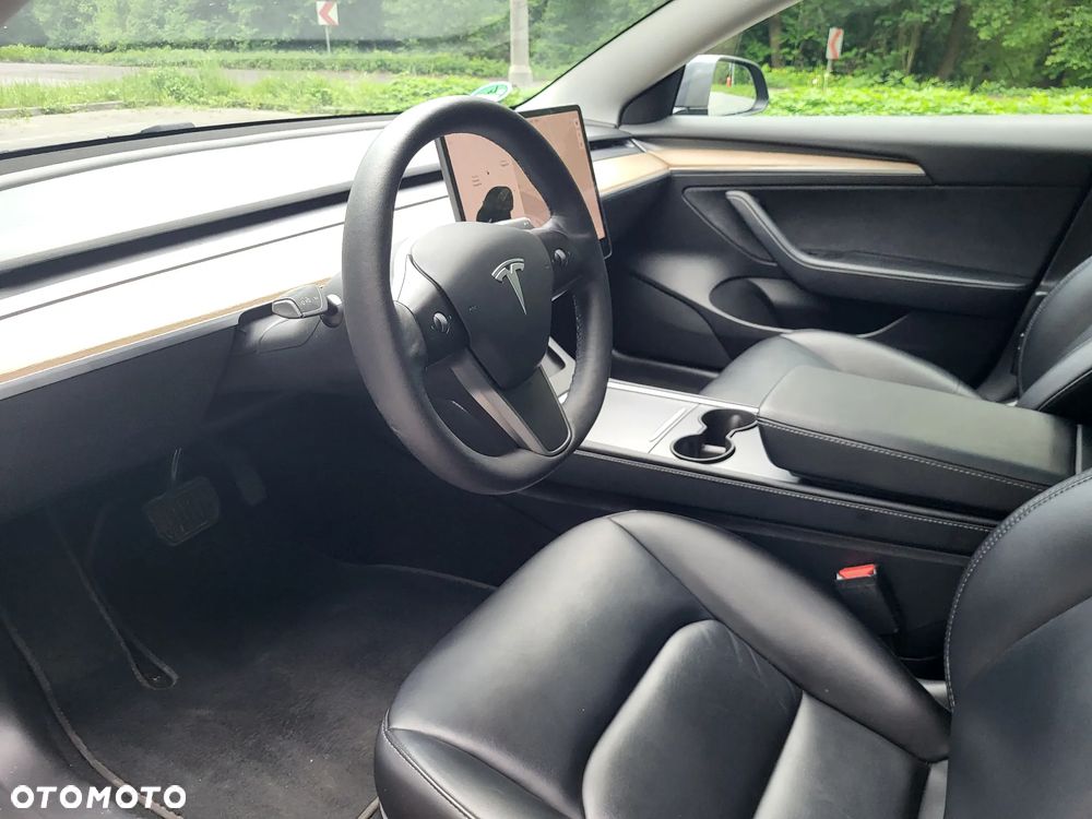 Tesla Model 3 - 15