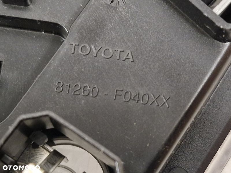 TOYOTA C-HR CHR 1 I OŚWIETLENIE KABINY WNĘTRZA LAMPKA 81260-F4013 81260-F040XX - 10