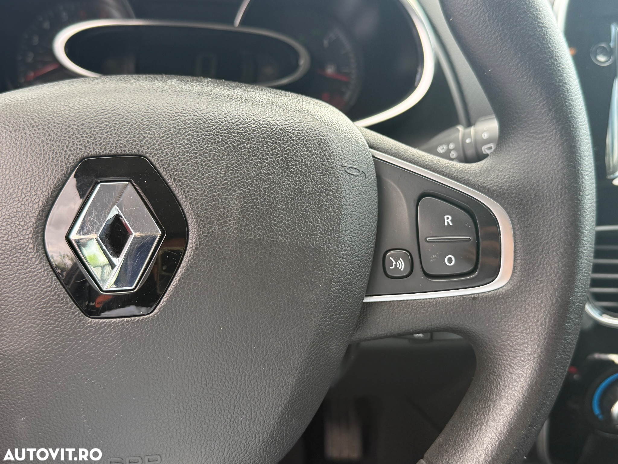 Renault Clio (Energy) TCe 75 Start & Stop LIFE - 6