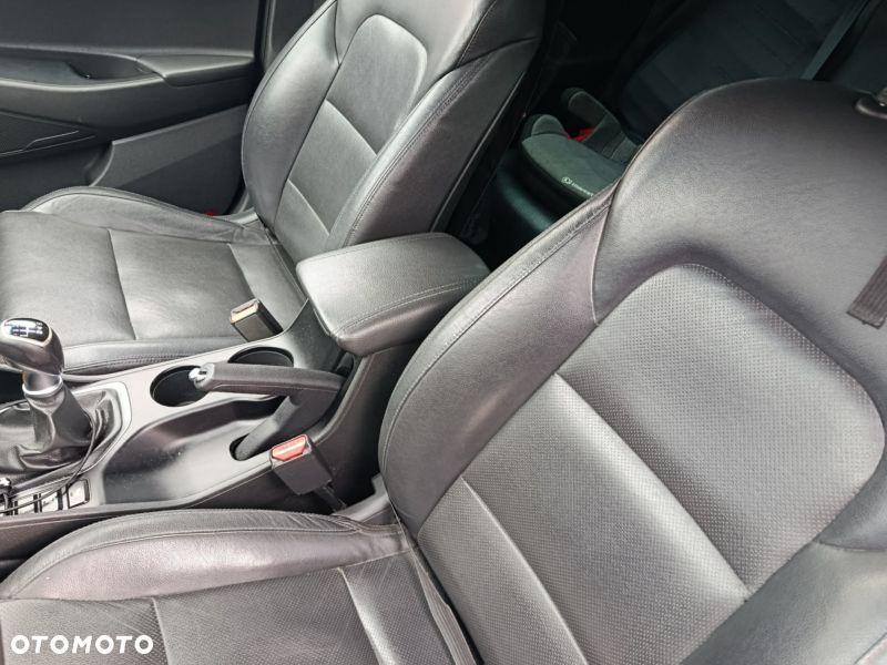 Hyundai Tucson blue 1.7 CRDi 2WD Trend - 14