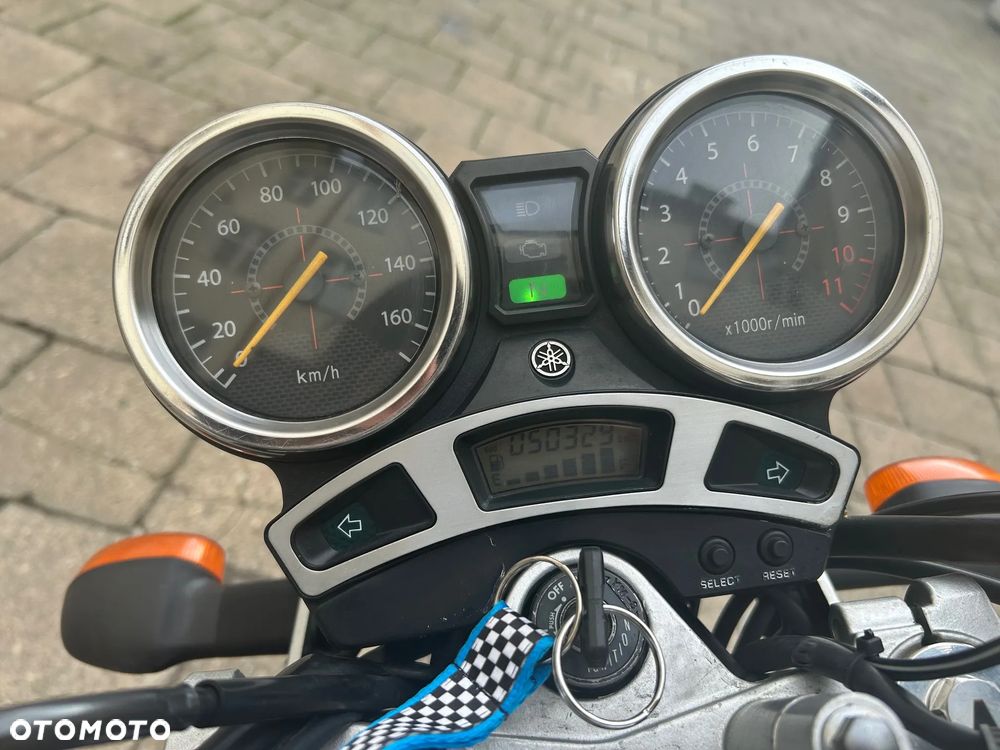 Yamaha YBR - 6