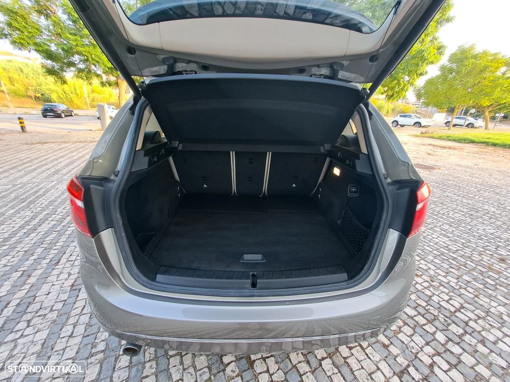 BMW 216 Active Tourer d Luxury Line - 37